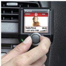 BLUETOOTH -ENABLED HANDS-FREE CAR KIT WITH COLOR LCD