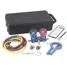 Robinair R-134a Manifold Kit With Hoses And Case