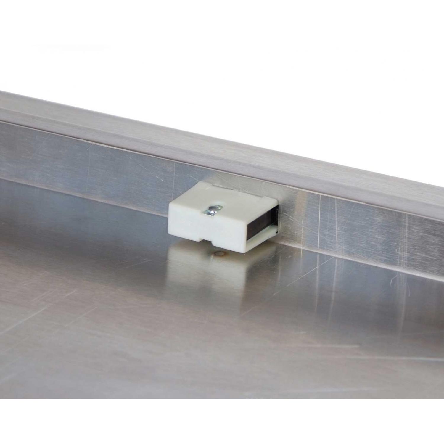 Magnetic Latch Rear