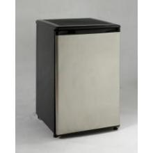 Avanti Beverage Cooler, 4.5 Cu Ft - 12 Cans