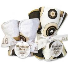 Hot Cocoa Bib And Burp Cloth Set