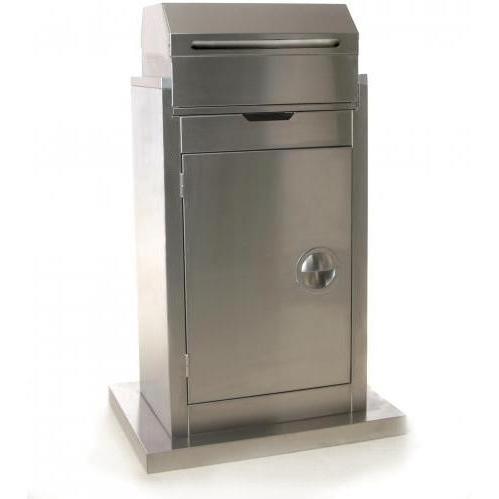 BBQ Guys Stainless Steel Electric Grill With Pedestal by BBQ Guys