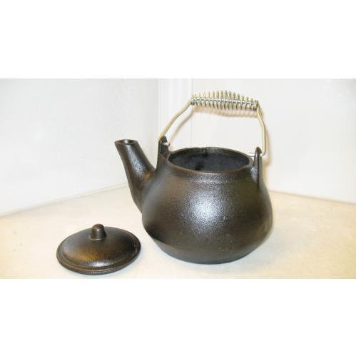 Cast Iron Tea Kettle - 1 Qt