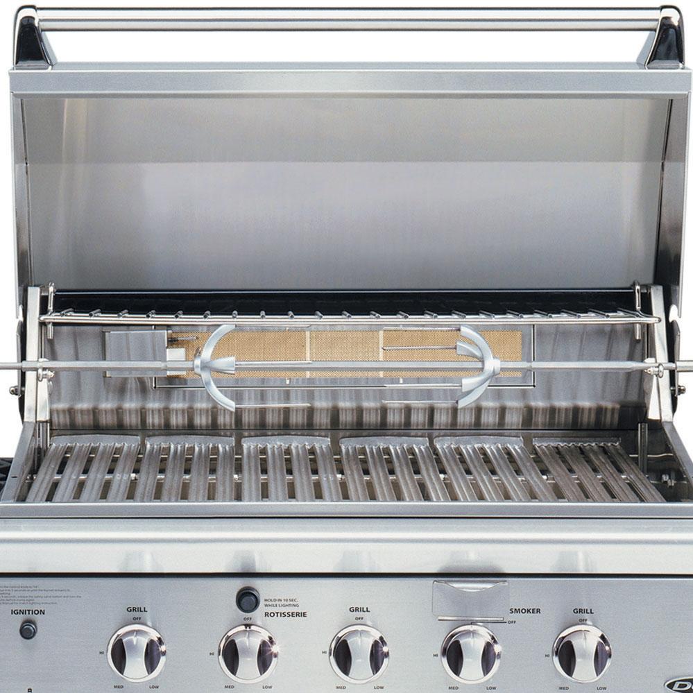 Integrated Rotisserie Rear Burner (shown on 36�)