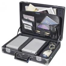 LUXOR NOTEBOOK CASE (84C; FOR 17 Inch NOTEBOOK; INSIDE DIM: 17.5 H X 12.5 W X 3.125 D)