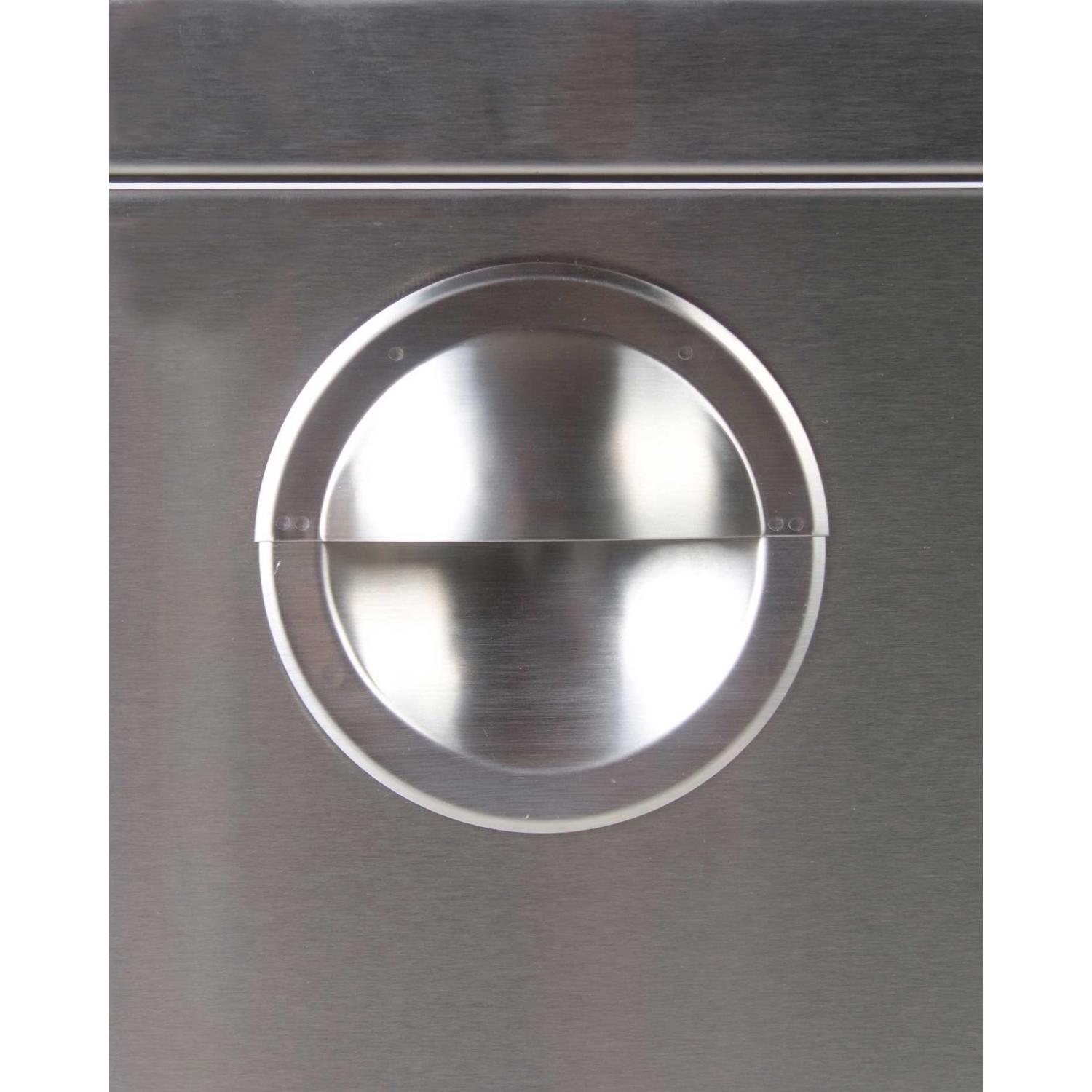 Handle