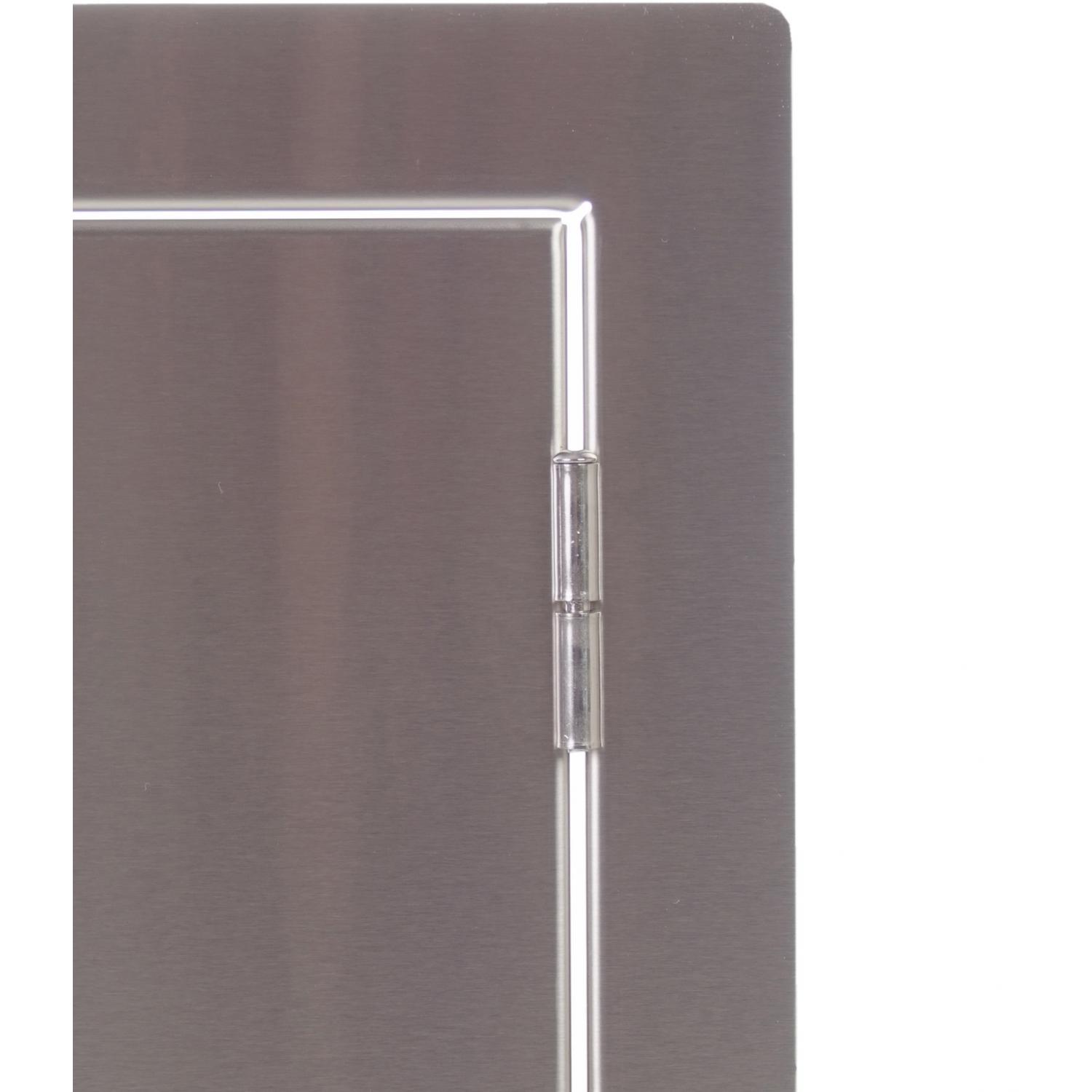 Exposed Pin Hinges