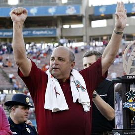 Barry Alvarez