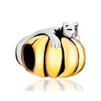 European Beads - bear lying on the pumpkin two tone plated beads charms bracelets Image.