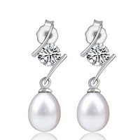 Sterling Silver Jewelry - dangle pearl and crystal earrings Image.