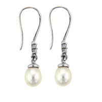 EA_ST055_X06: faux pearl betty earrings Image.