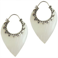 Sterling Silver Jewelry - sterling silver faux freshwater pearl leaflet earrings Image.