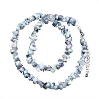 Necklaces - rock semi precious chip stone necklace bead Image.