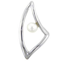 Pendants - fresh water pearl trigon pendant Image.