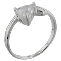 Rings - size 6 trillion cut cz twist ring Image.