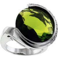 Rings - size 7 round cut green perido cz ring Image.