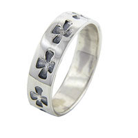 Rings - size 7 celtic cross band ring Image.