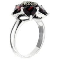 Rings - size 8 garnet flower cz ring Image.