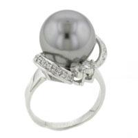 Rings - size 8 silver pearl with cz bow ring Image.