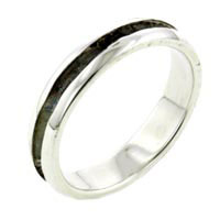 Rings - size 8 groove band ring Image.