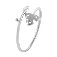 Rings - size 8 sterling silver triskele ring Image.