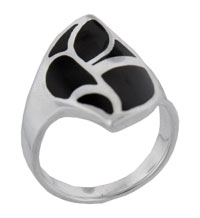 Rings - size 9 onyx tupil shaped motif black rings Image.