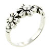 Size 8 Triple Flower Ring